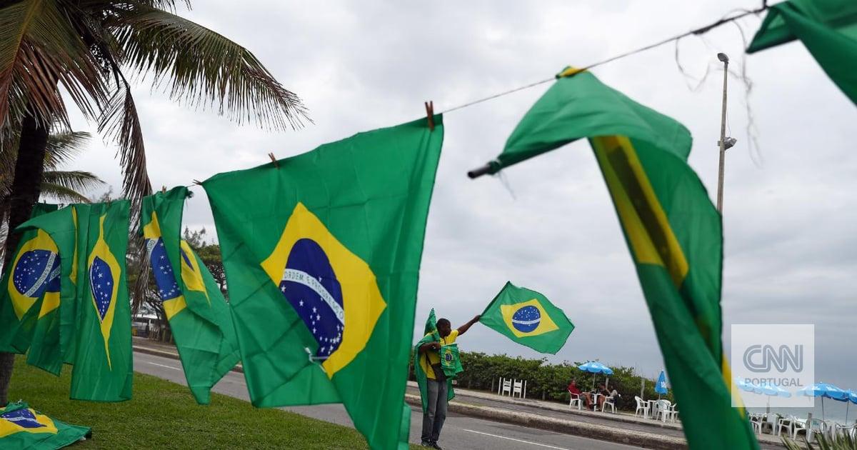 Portugal deixa de aceitar pedidos de visto por correio para brasileiros