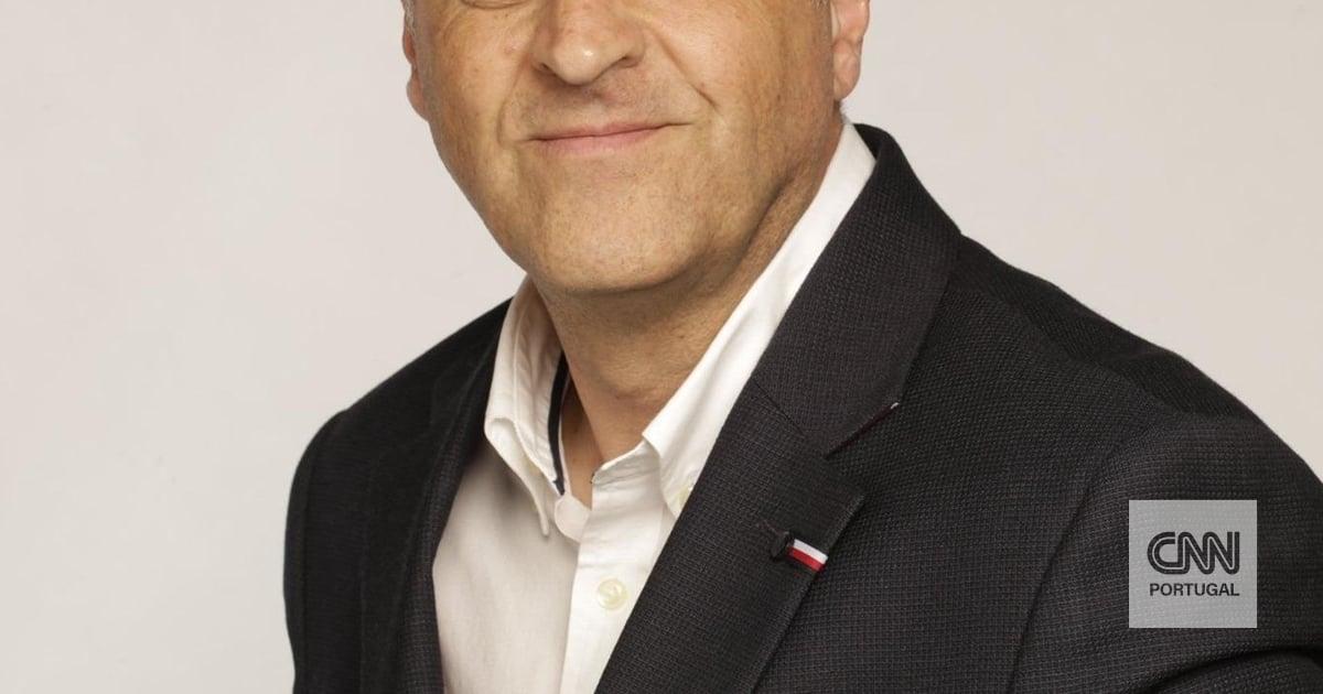 Mais de 11 anos à frente do SIS é um perigo?