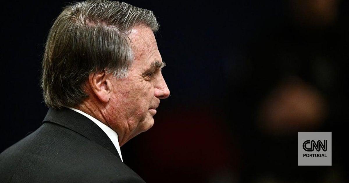 Supremo do Brasil volta atrás e proíbe visita de assessor de Trump a Bolsonaro