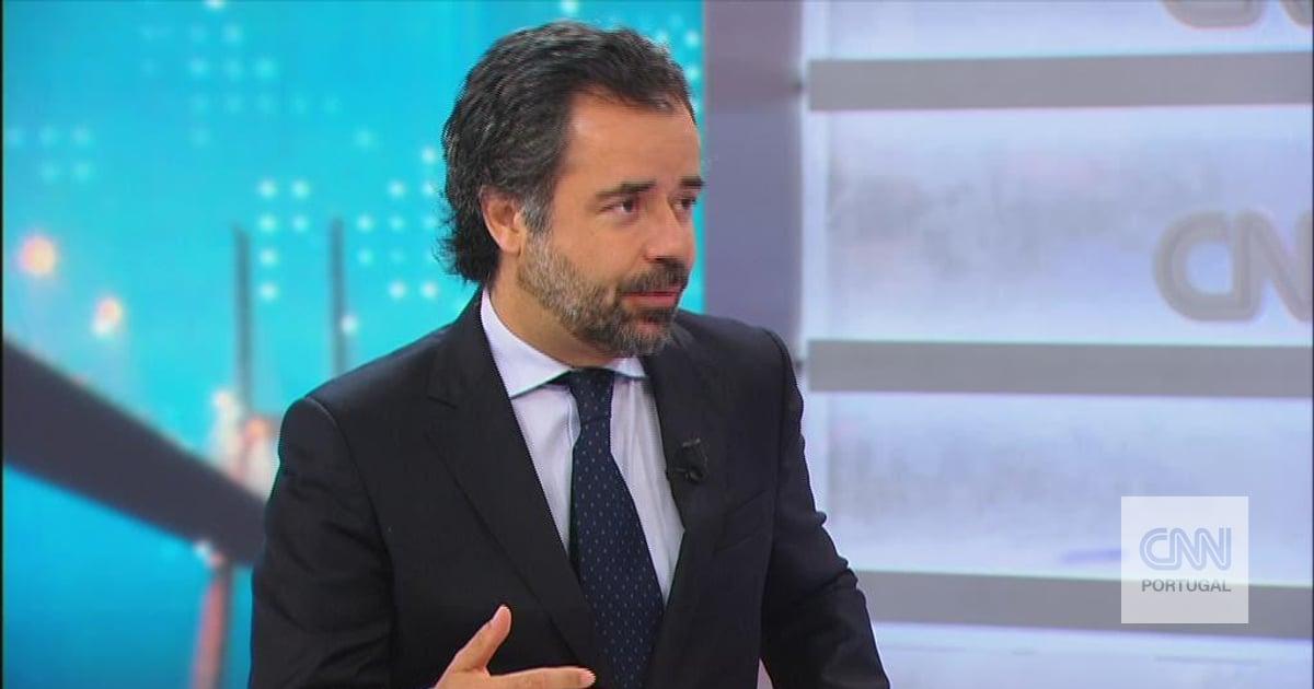 Declarações de Trump sugerem que "os EUA se preparam para sair" do Irão, mas "isso não significa que esteja a ganhar a guerra"