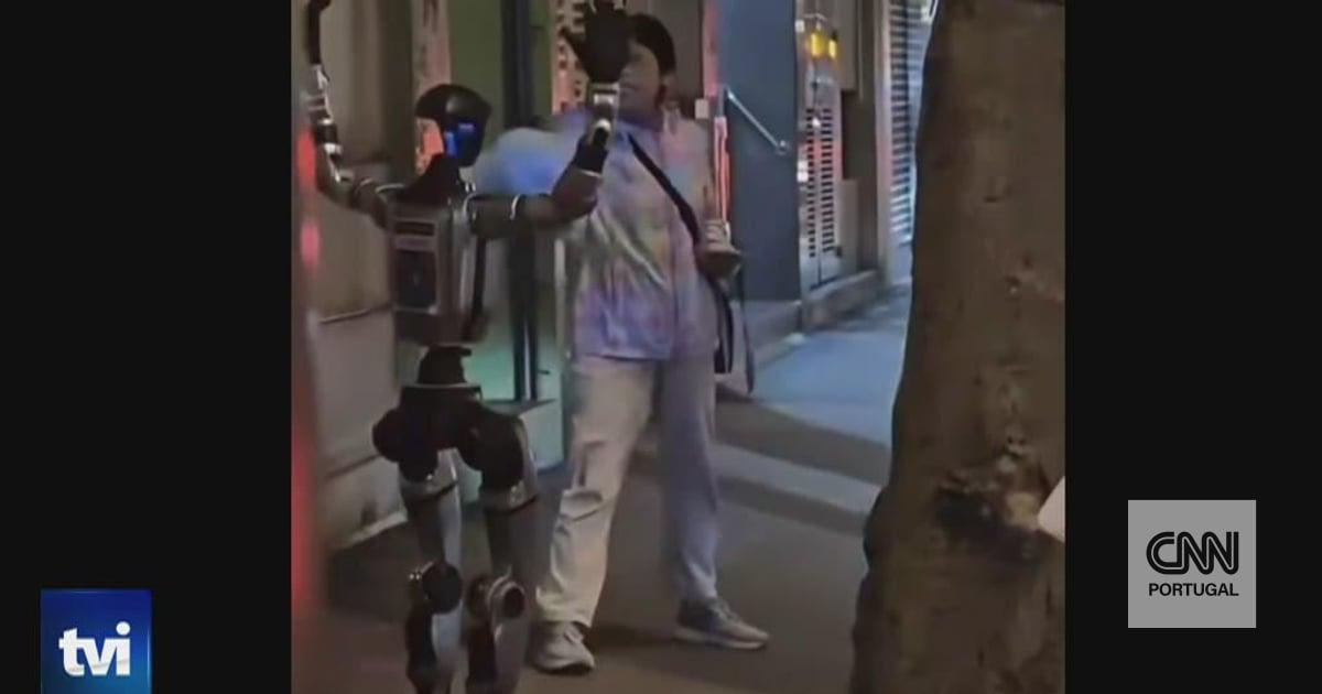 Robô detido pela primeira vez na história da humanidade por assediar transeunte