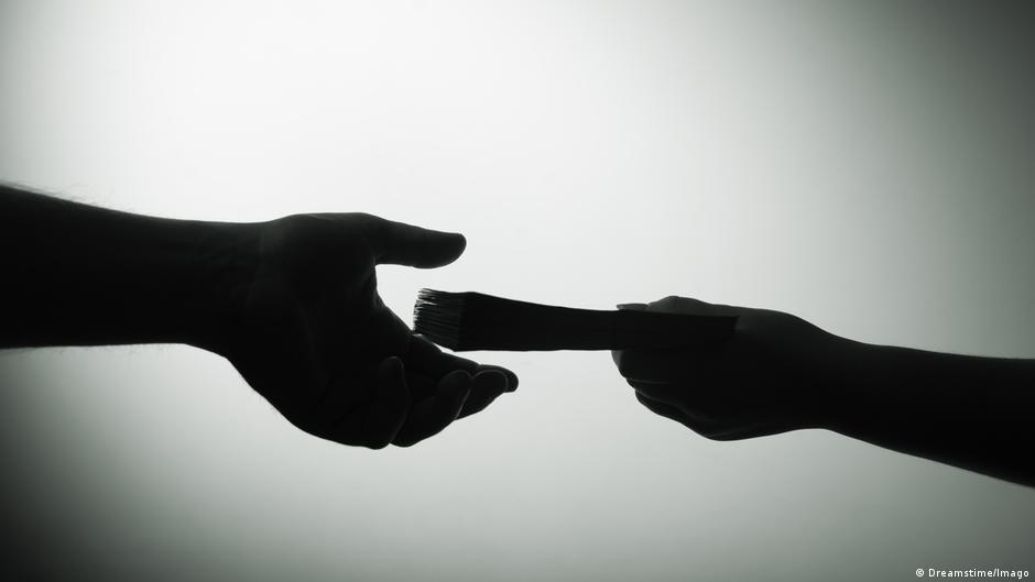 Moçambique: Criação de novas instituições não é solução para a corrupção