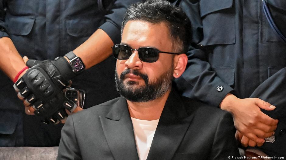 Nepal: Rapper-turned-politician poised to become next PM