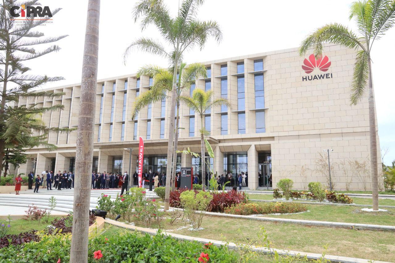 Huawei abre candidaturas para programa de formação em Tecnologias de Informação e Comunicação